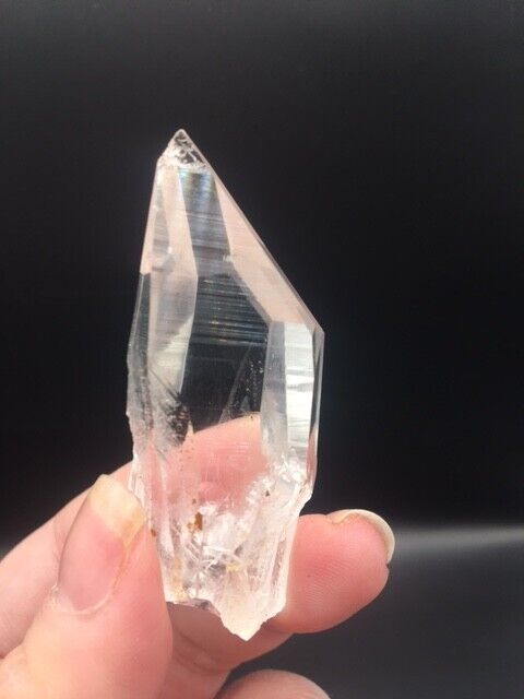 Lemurian Seed Quartz Clear Crystal Point Tower AAA Grade Mineral 6 cm 30g LQ1