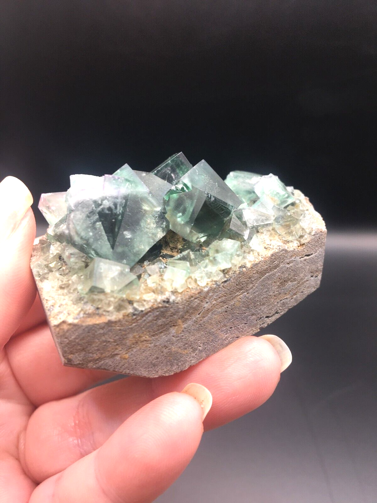 Rare Collectable British Fluorite UK Crystal Fairy Holes Pocket Green 95g FL9