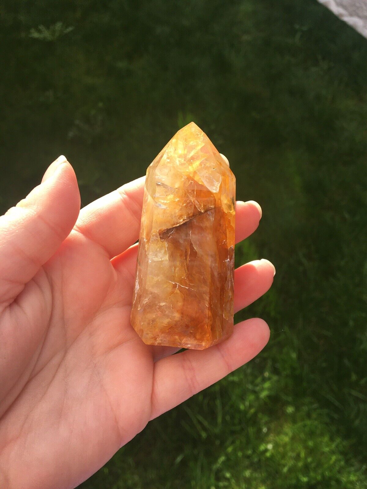 Golden Healer Quartz AAA Grade Crystal 115g 7.5 cm Tower Point Obelisk Healing