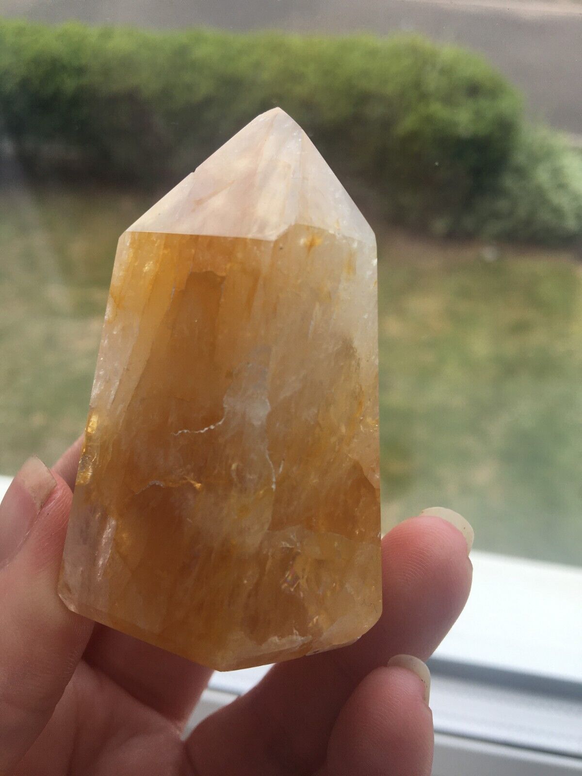 Golden Healer Quartz AAA Grade Crystal 105g 6 cm Tower Point Obelisk Healing