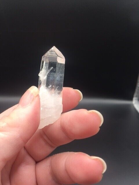 Lemurian Seed Quartz Clear Crystal Point Tower AAA Grade Mineral 4.5 cm 15g LQ8