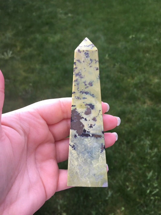 Jungle Serpentine Green Rare Crystal 160g 11 cm Tower Point Obelisk Healing